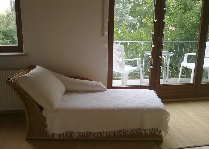 Pension Eltmann 게스트하우스 3*